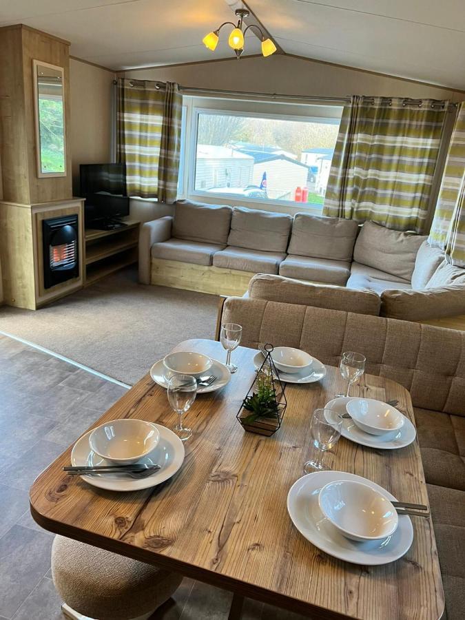 Blackpool Caravan In Haven Marton Mere Holiday Park Exteriör bild