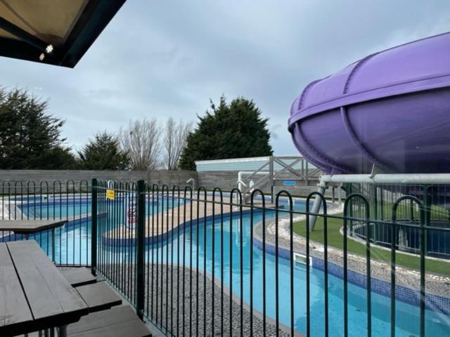 Blackpool Caravan In Haven Marton Mere Holiday Park Exteriör bild