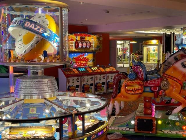 Blackpool Caravan In Haven Marton Mere Holiday Park Exteriör bild