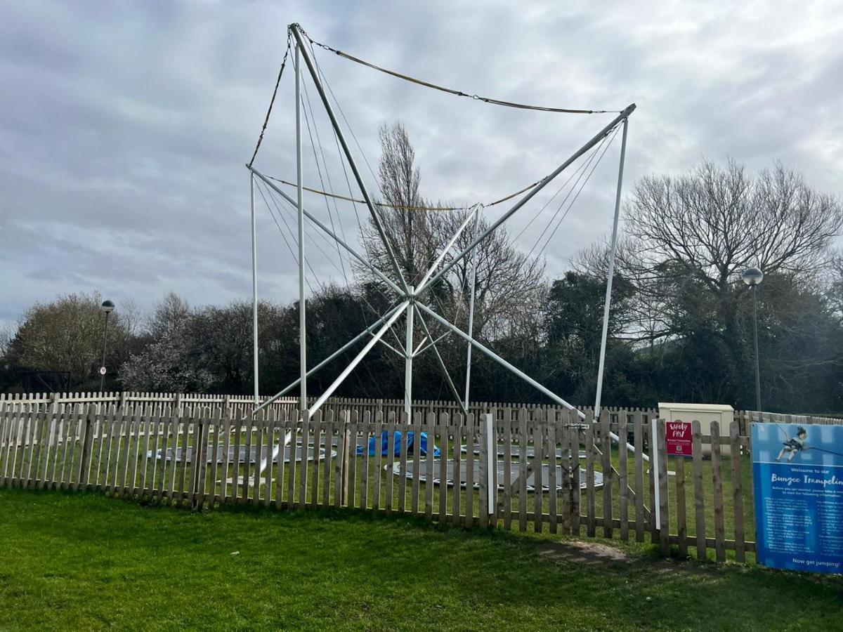Blackpool Caravan In Haven Marton Mere Holiday Park Exteriör bild